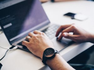 AI优化简历案例：天猫运营简历工作经历优化